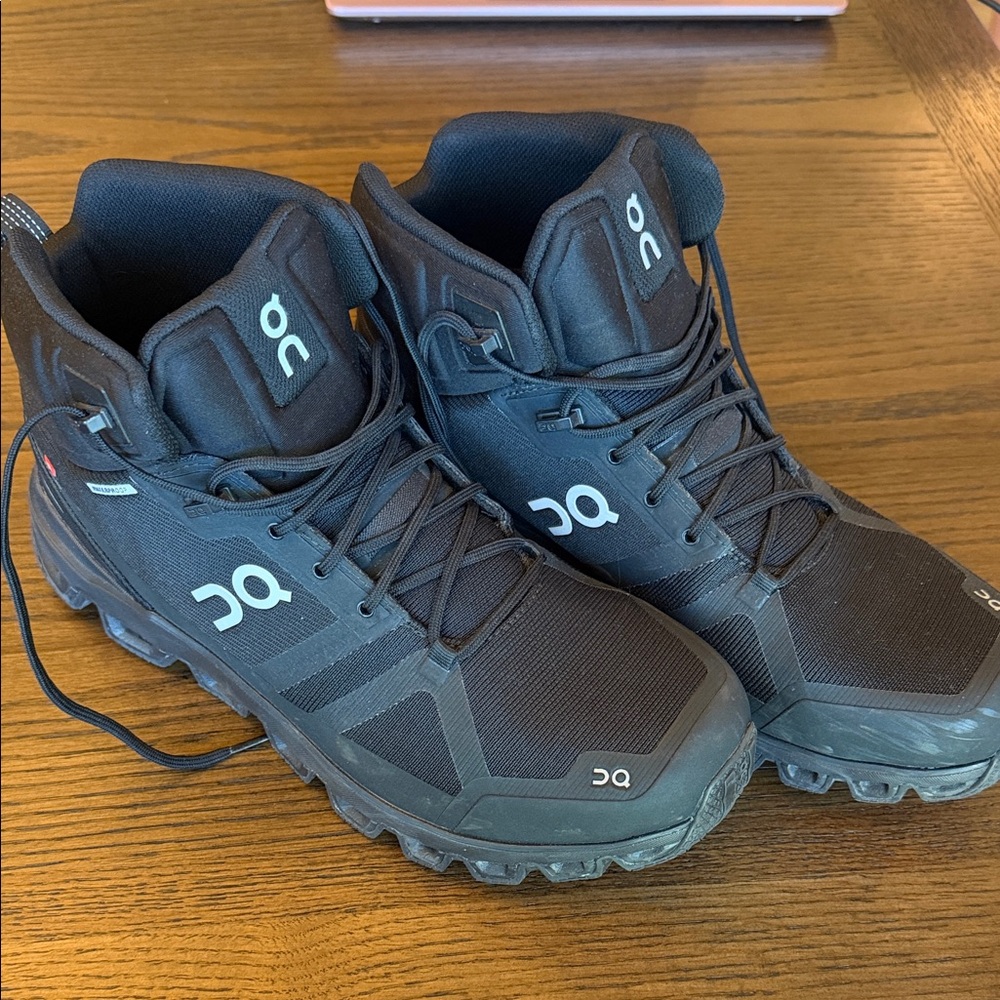 On Running Men's Black Athletic Shoes
